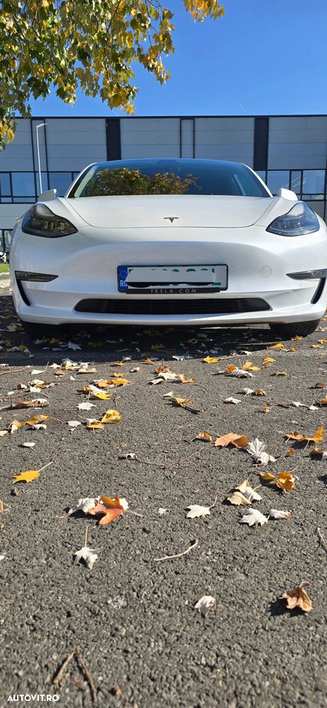 Tesla Model 3 - 18
