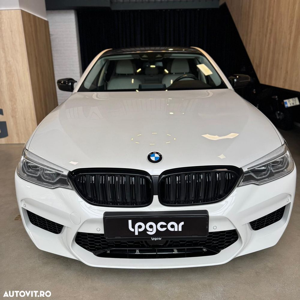 BMW Seria 5 530d xDrive AT - 3