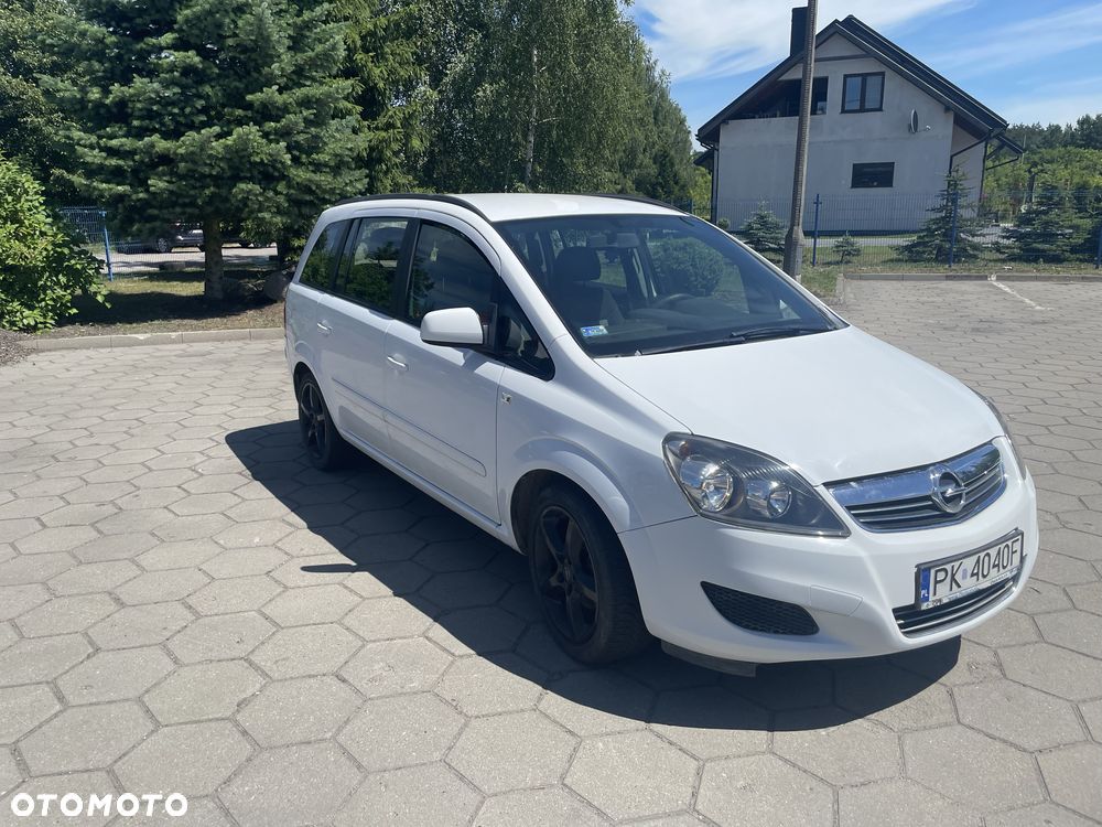 Opel Zafira - 1