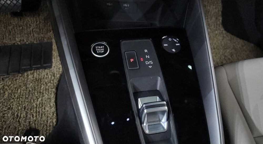 Audi A3 Limousine 40 TFSI quattro S tronic advanced - 12
