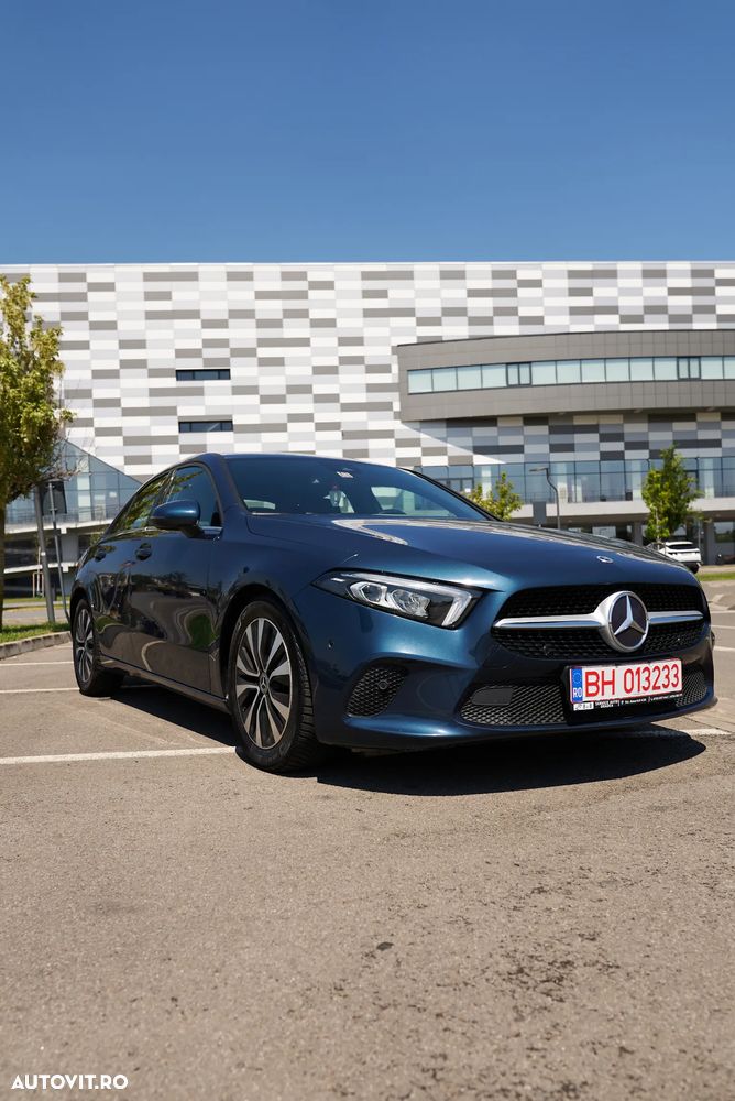 Mercedes-Benz A 180 d Sedan 8G-DCT - 2