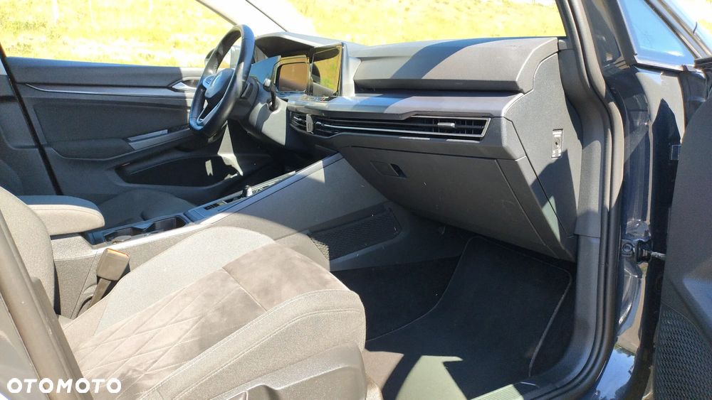 Volkswagen Golf 1.5 eTSI EVO Style DSG - 19
