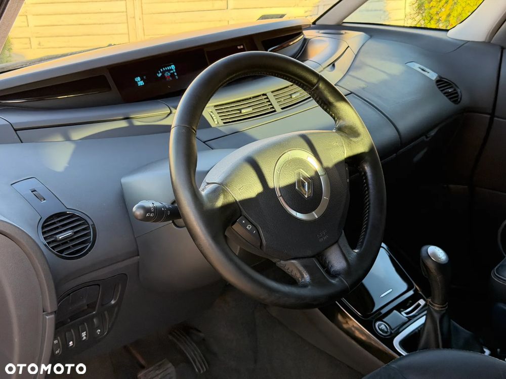 Renault Espace 2.0 dCi Initiale - 10