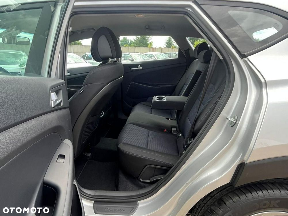 Hyundai Tucson 1.7 CRDI BlueDrive Comfort 2WD DCT - 9