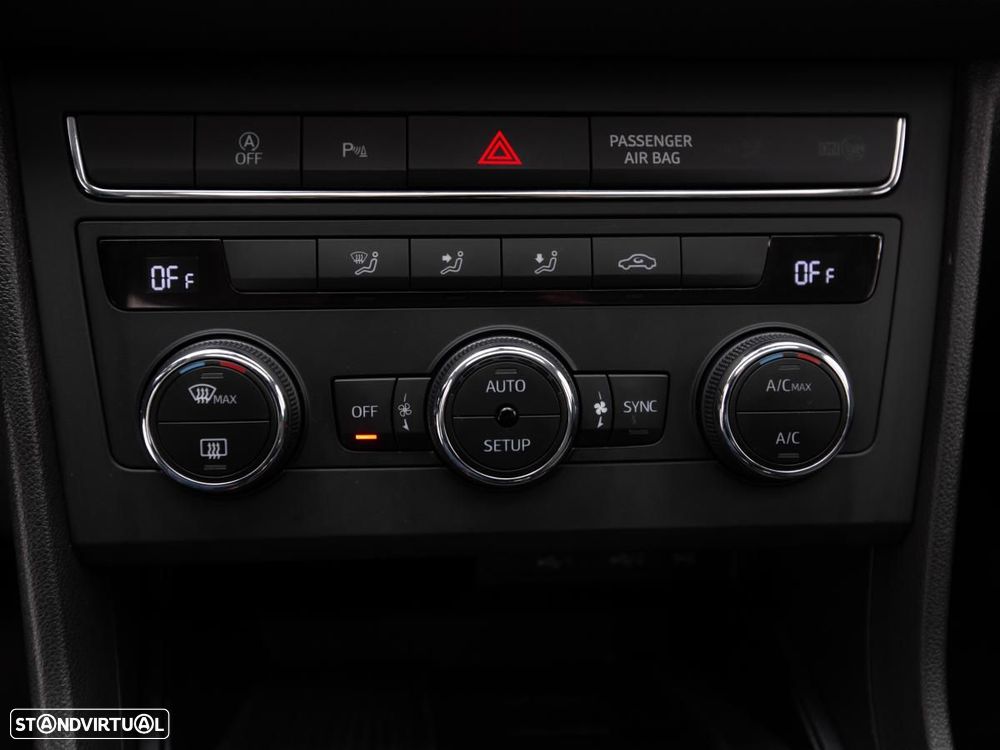SEAT Leon ST 1.0 EcoTSI Style S/S — fotografia 17