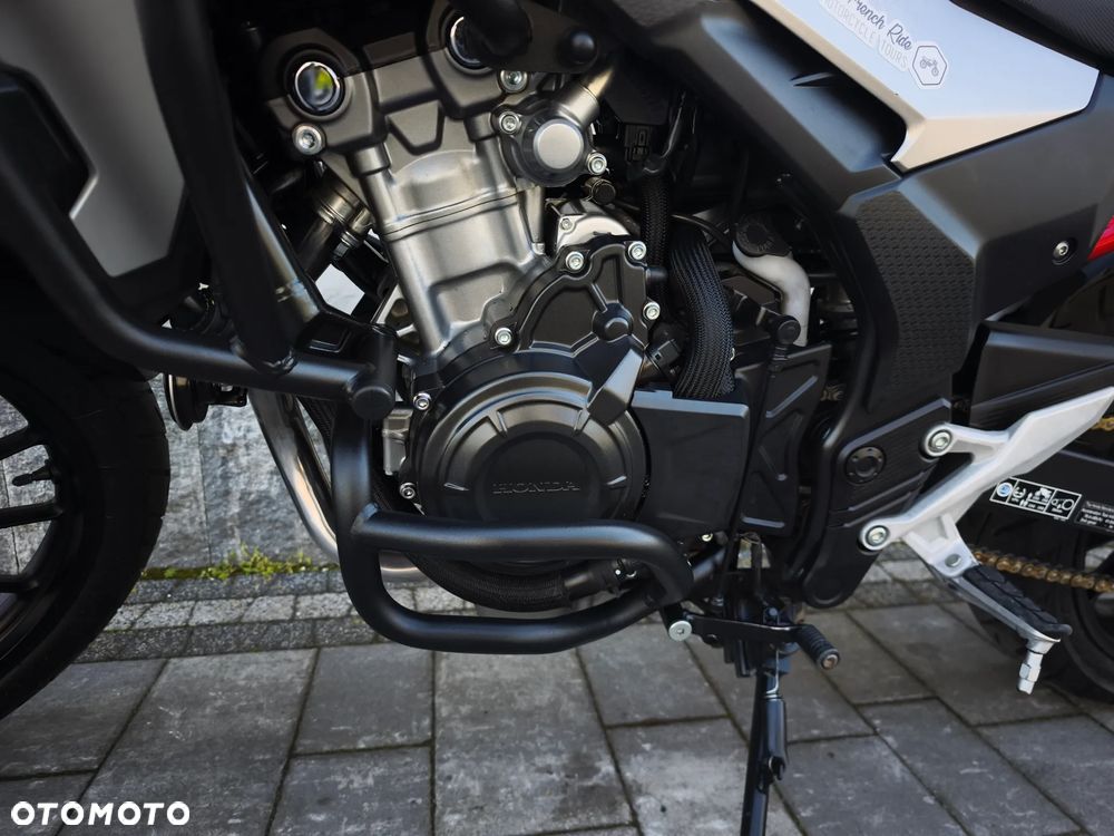 Honda CB - 23