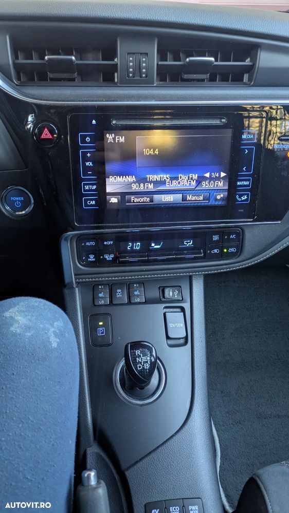 Toyota Auris 1.8 L VVT-i HSD MY17 - 6