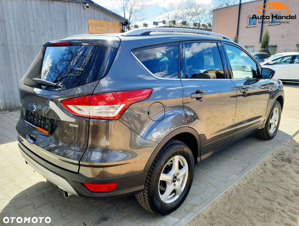 Ford Kuga 1.5 EcoBoost 2x4 Titanium - 13