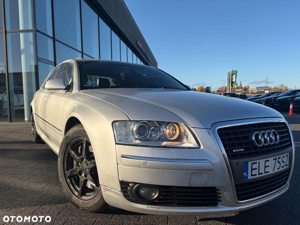 Audi A8 - 6