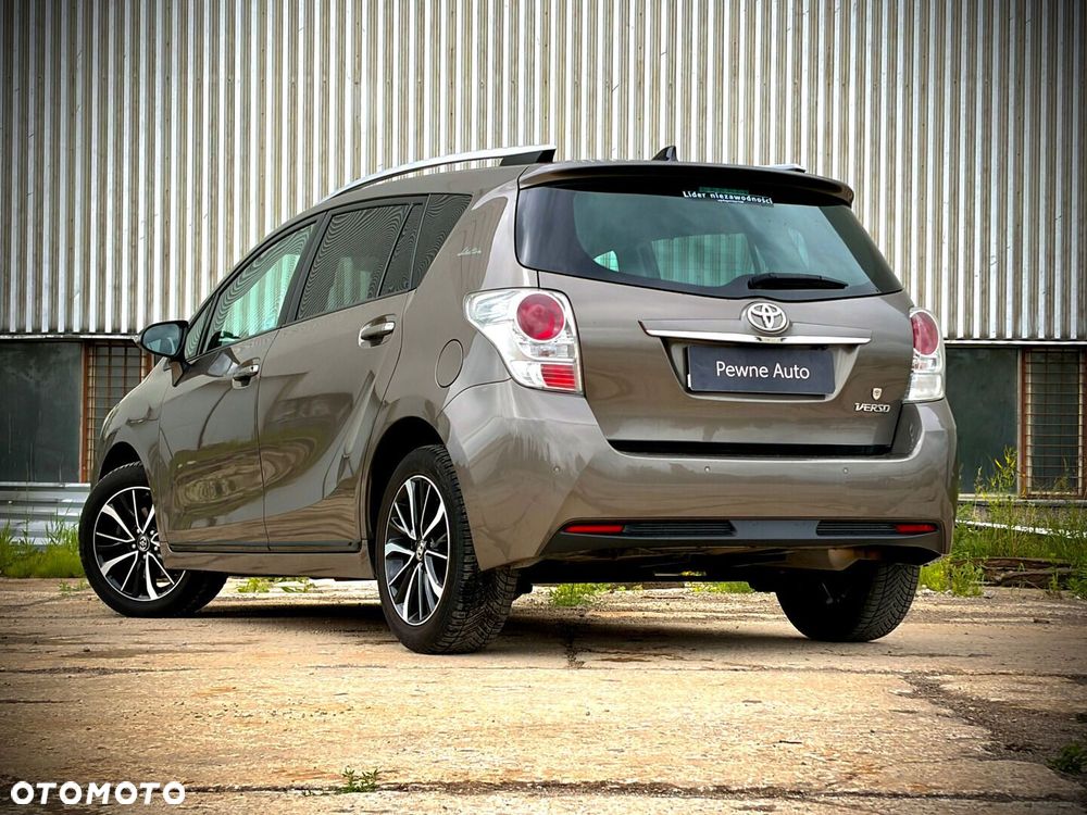 Toyota Verso 1.8 Selection EU6 - 11