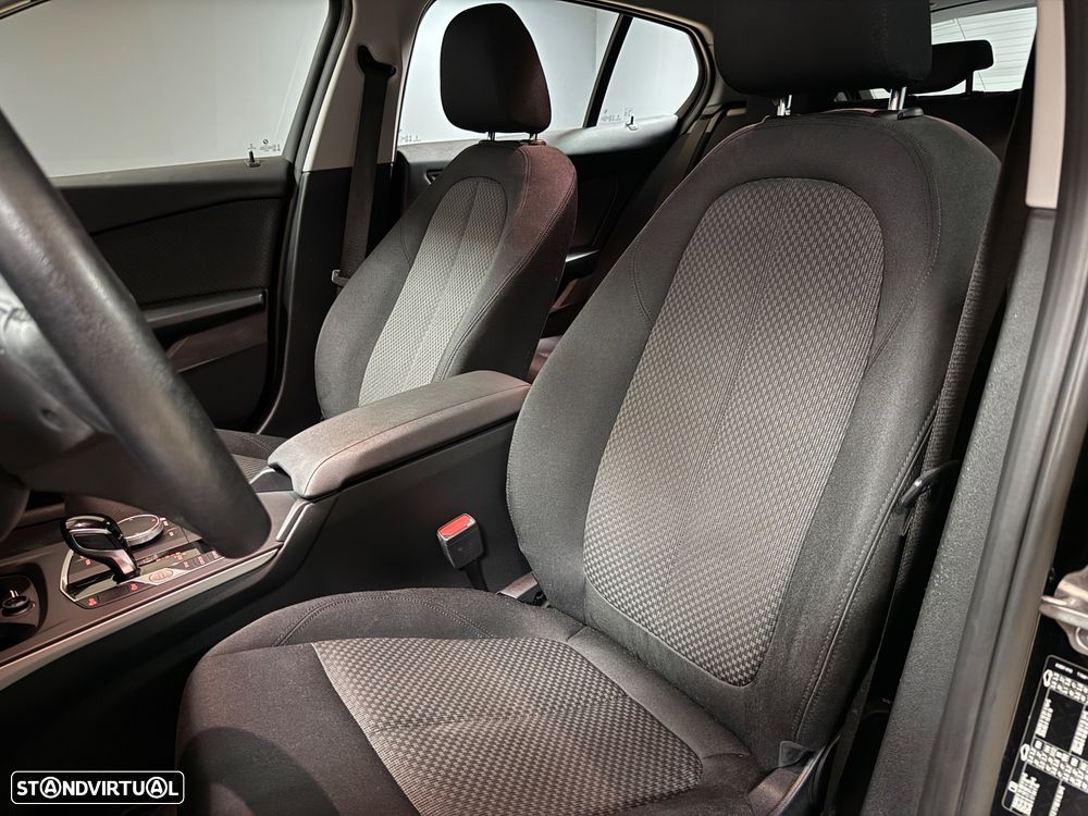 BMW 116 d Aut. Sport Line - 13