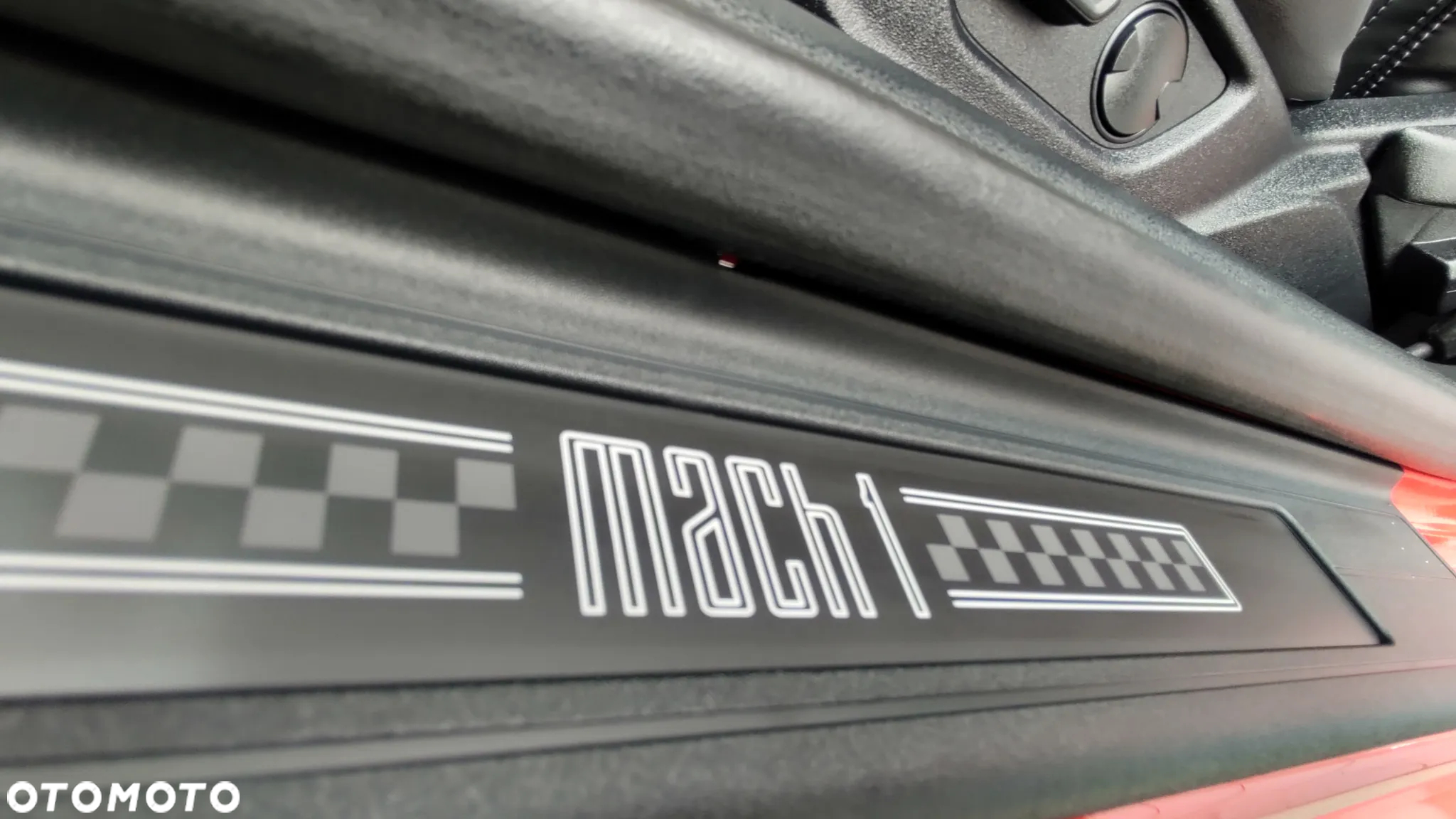 Ford Mustang 5.0 V8 Mach 1 - 24