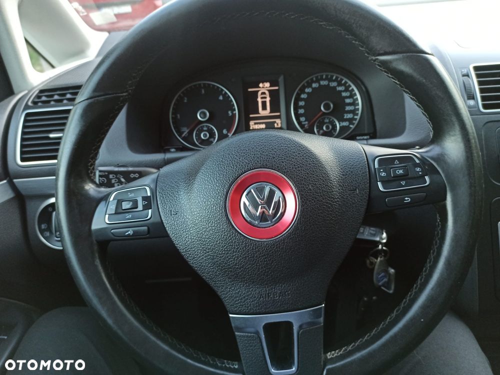 Volkswagen Touran 1.6 TDI DPF BlueMotion Technology STYLE - 15