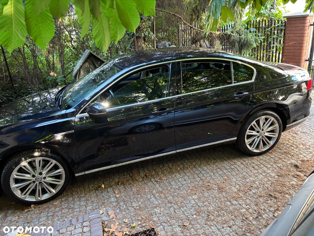 Volkswagen Passat - 2