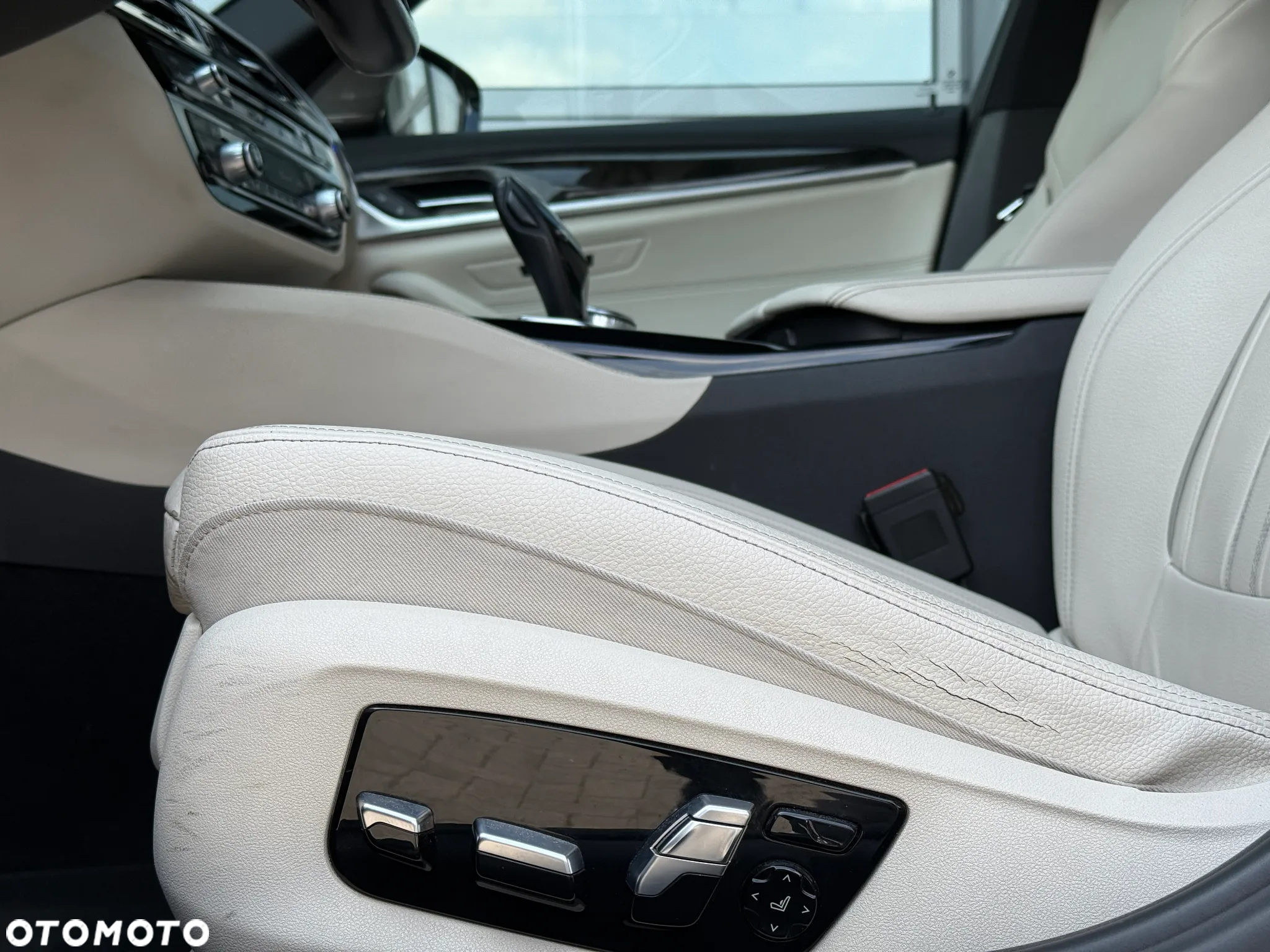 BMW Seria 5 520d xDrive M Sport sport - 24