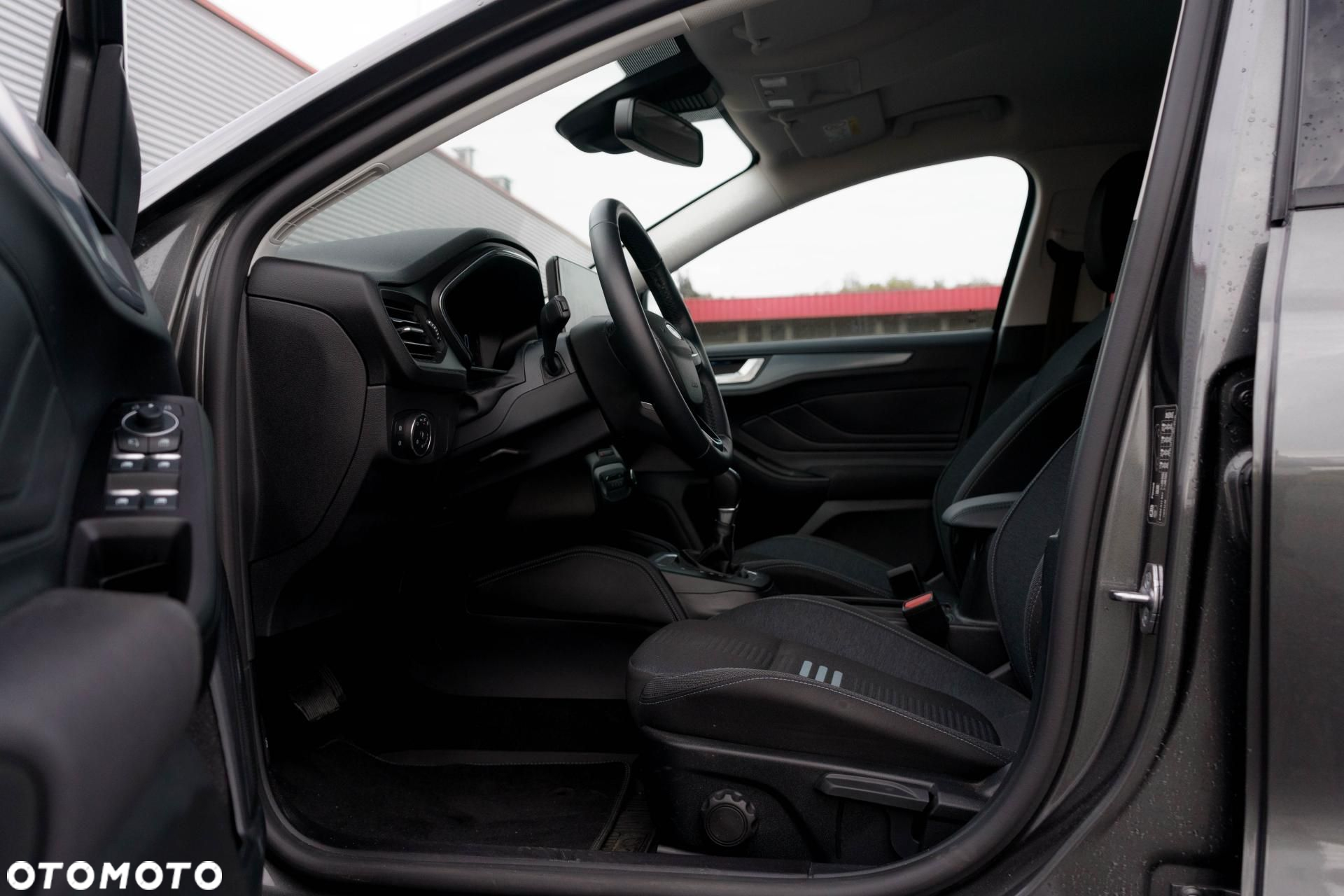 Ford Focus - 13