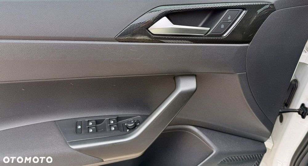 Volkswagen Taigo - 37