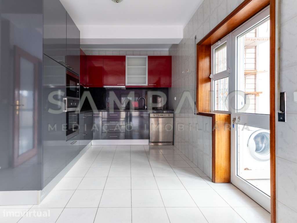 Apartamento T2 - Rio Tinto/Metro da Campainha! - Grande imagem: 3/13