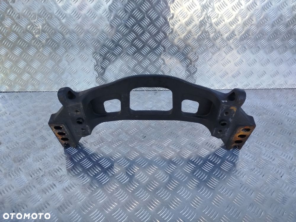 BELKA ZAWIESZENIA SKRZYNI BIEGÓW SCANIA SUPER - 1