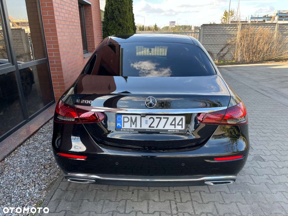 Mercedes-Benz Klasa E 200 9G-TRONIC Exclusive - 6