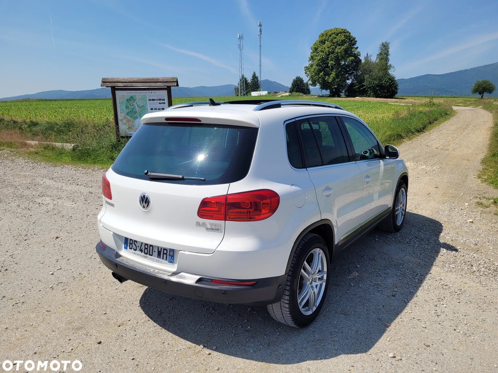 Volkswagen Tiguan 2.0 TDI DPF BlueMotion Technology Exclusive - 5