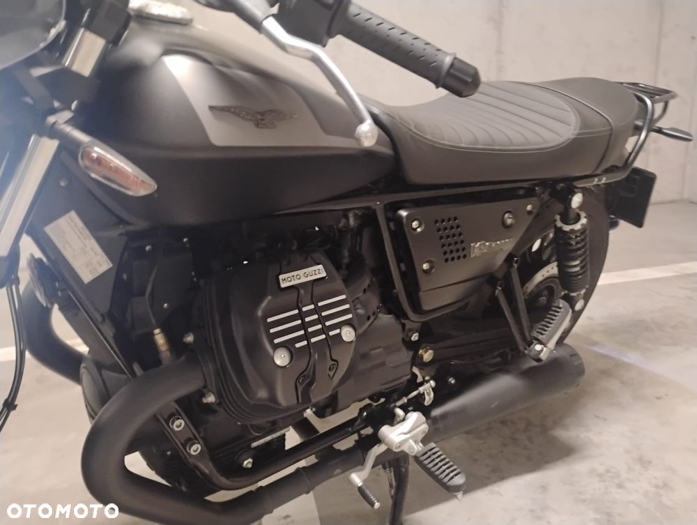 Moto Guzzi V9 - 6