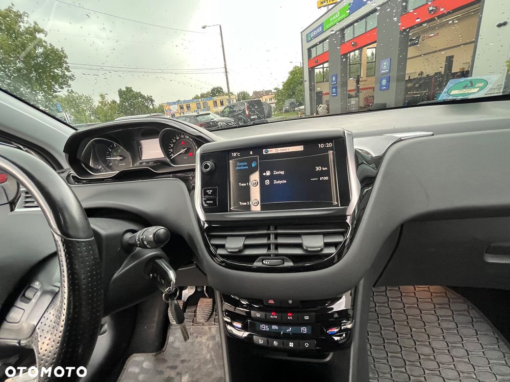Peugeot 208 95 VTI Active - 20