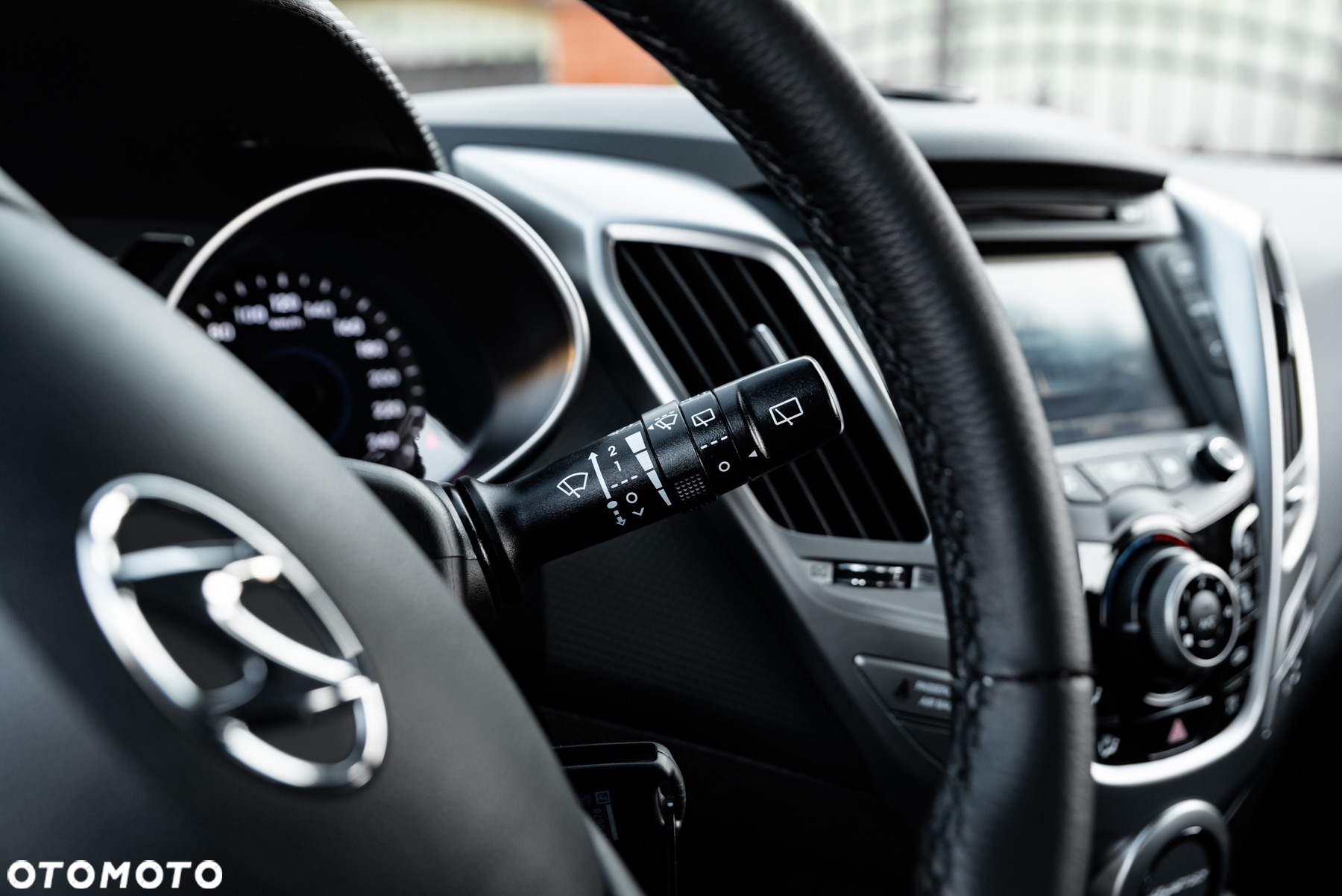 Hyundai Veloster 1.6 GDI Premium - 25
