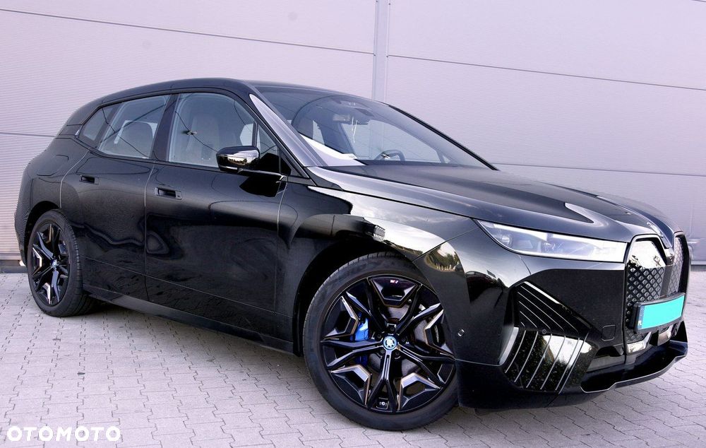 BMW iX xDrive40 76.6kWh Signature - 8