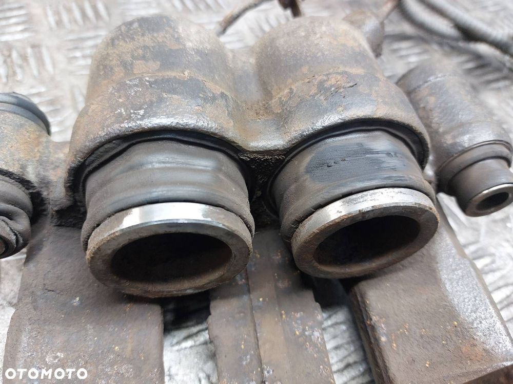 ZACISK HAMULCOWY LEWY PRZÓD + PRAWY PRZÓD OPEL MOVANO A 2.2 DTI - 5