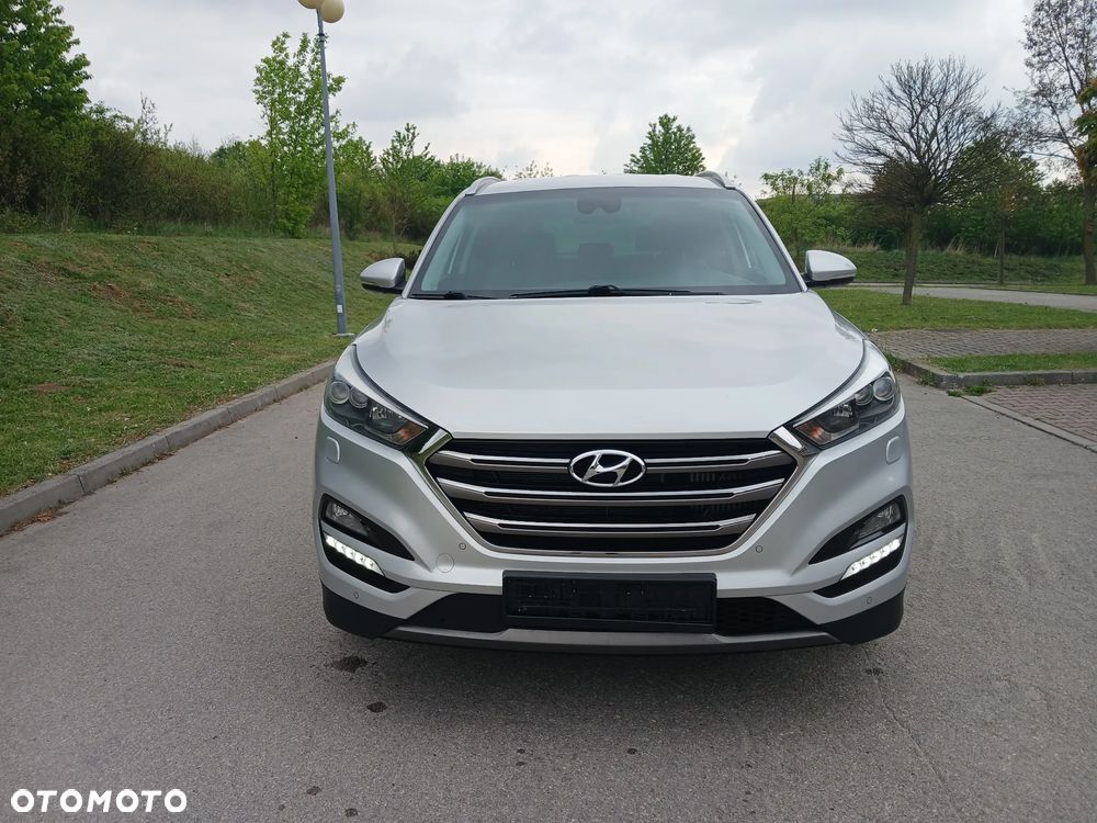 Hyundai Tucson 2.0 CRDI 4WD Automatik Premium - 7