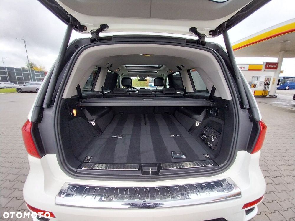 Mercedes-Benz GL - 22