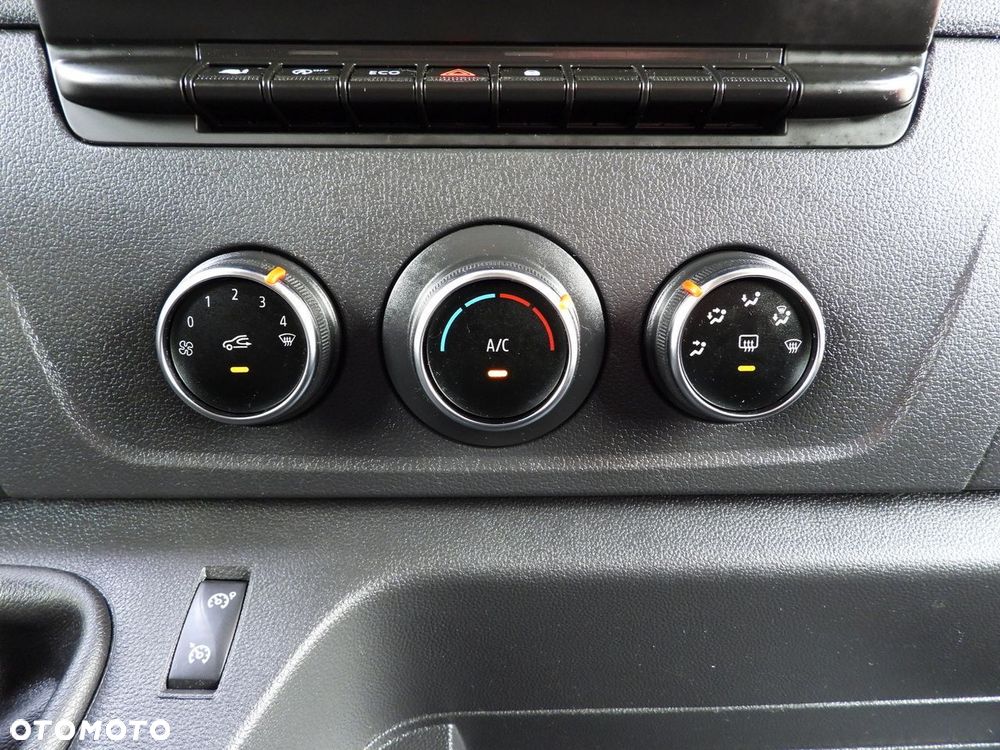Renault MASTER PLANDEKA 10 PALET WEBASTO TEMPOMAT LEDY PNEUMATYKA KLIMATYZACJA  165KM - 32