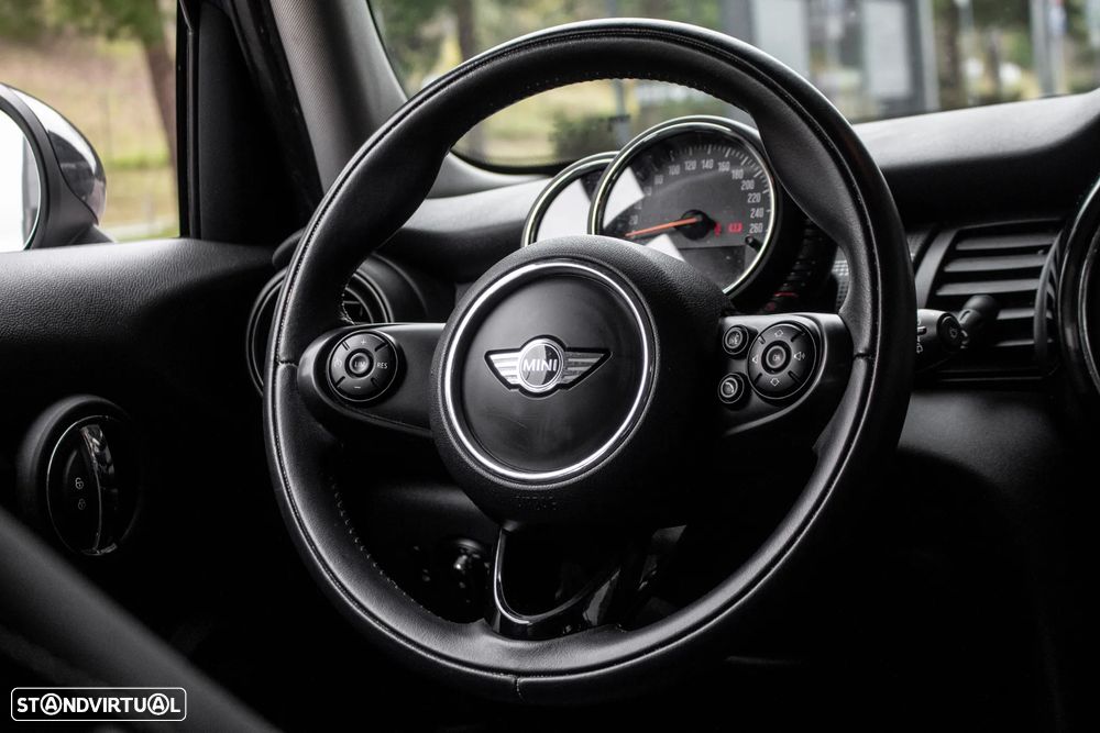 MINI 5 Portas Cooper D - 35