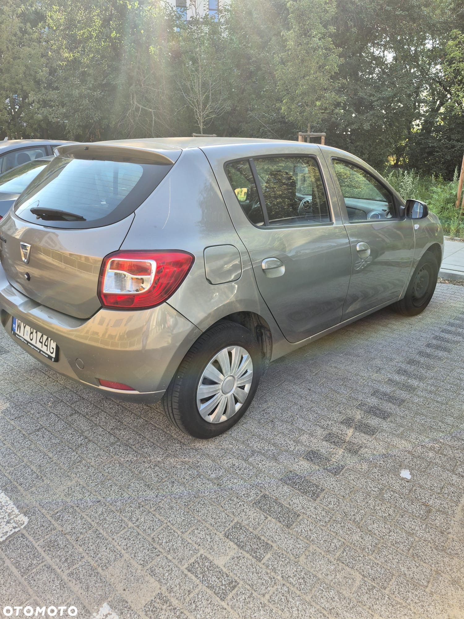 Dacia Sandero 1.2 16V Laureate - 6