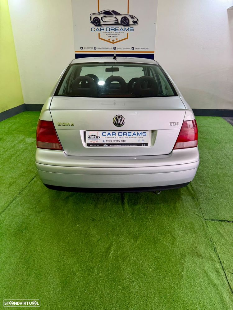 VW Bora 1.9 TDi Highline - 7