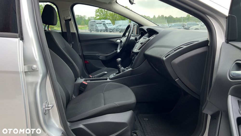 Ford Focus 1.6 Trend - 10