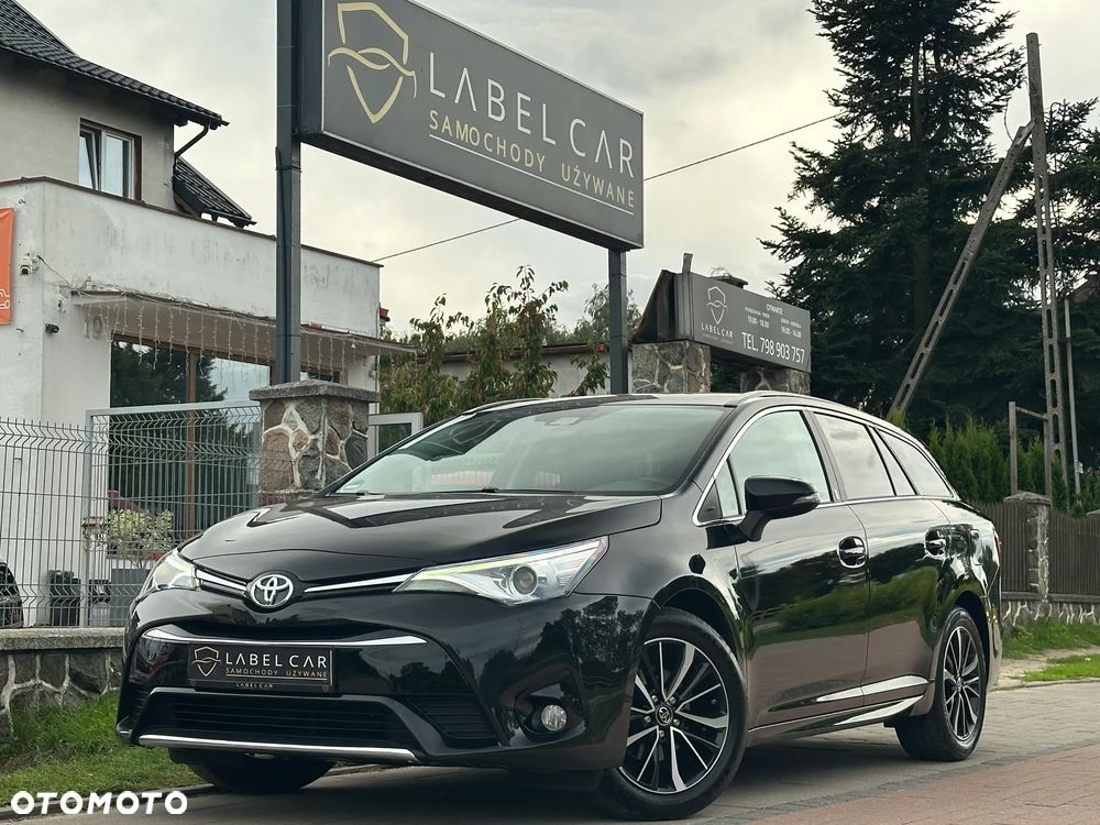 Toyota Avensis Touring Sports 1.8 Team Deutschland - 27