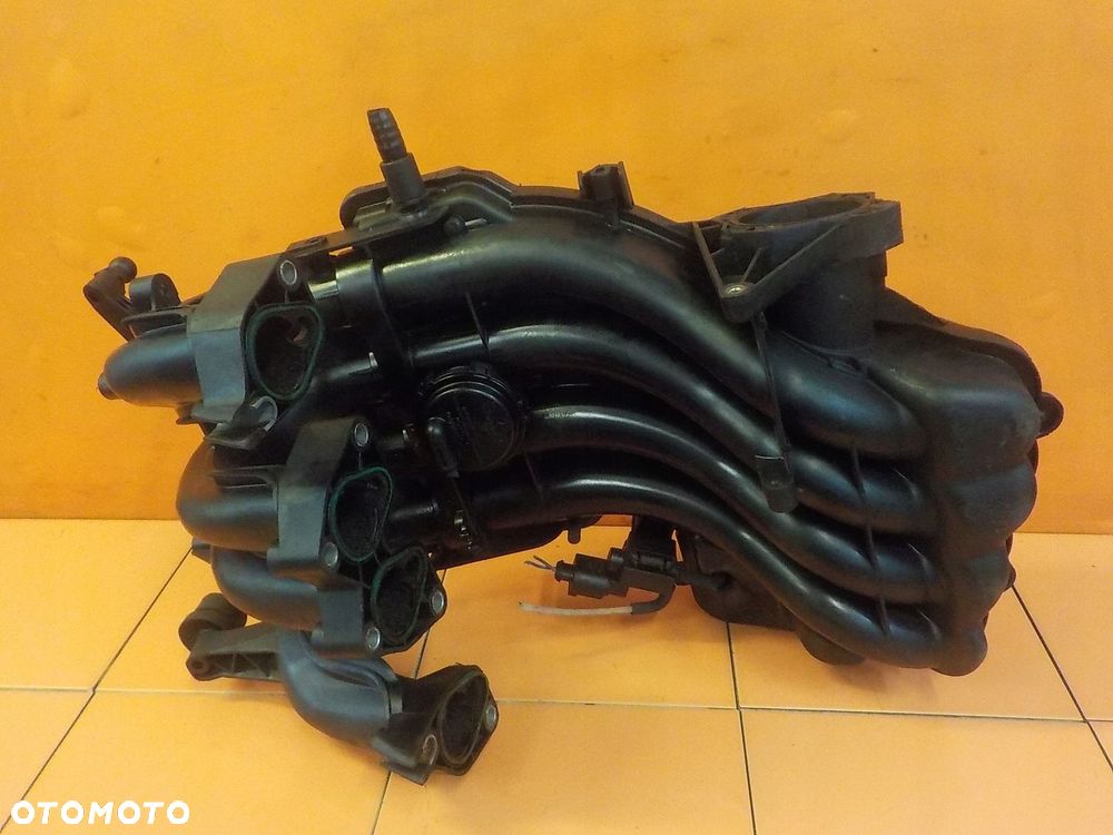 AUDI A3 8P 1.6 8V 07r 102KM BGU kolektor ssacy 06A133203CT 06A133206AN - 2