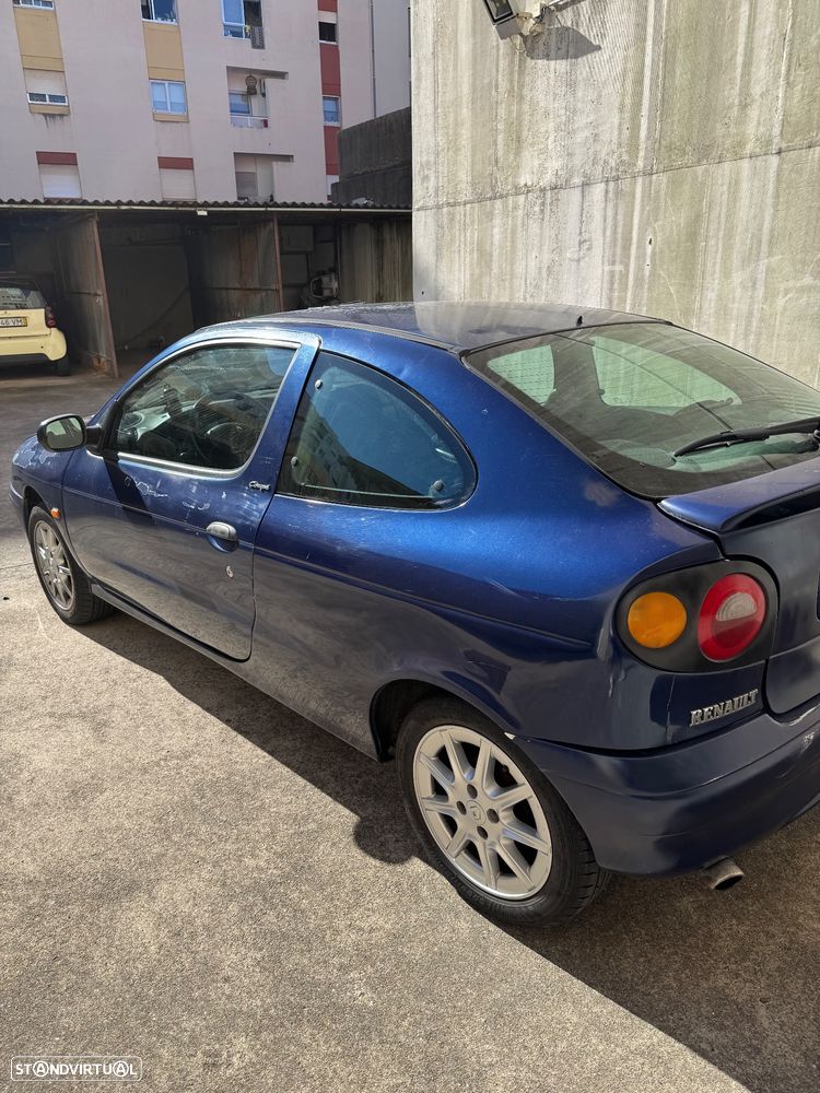 Renault Mégane Grand Coupe - 2