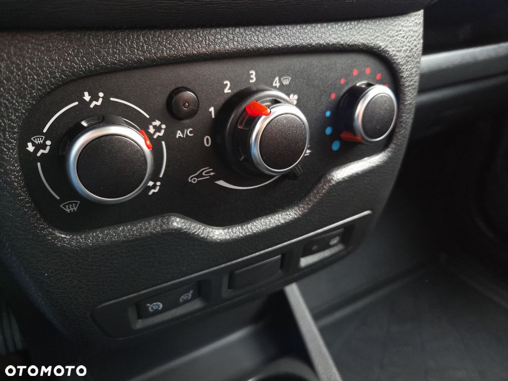 Dacia Lodgy 1.5 Blue dCi Laureate S&S - 23