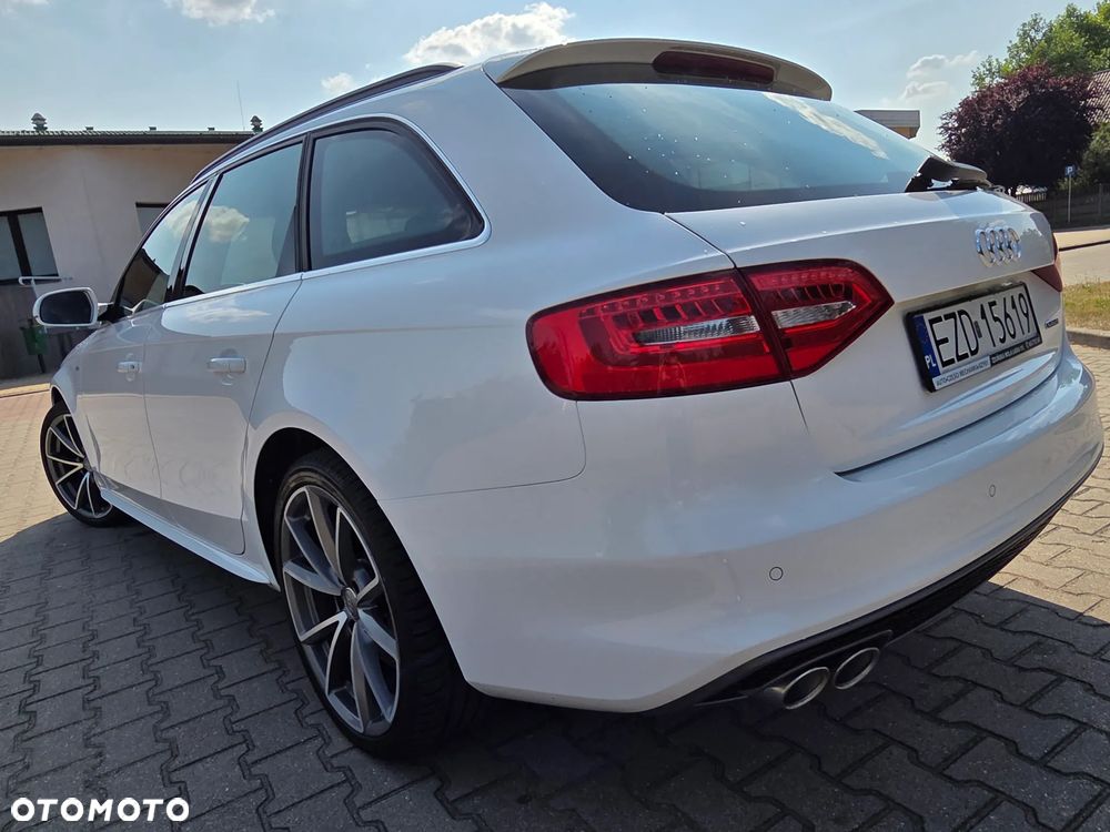 Audi A4 Avant 2.0 TDI Quattro S tronic - 5
