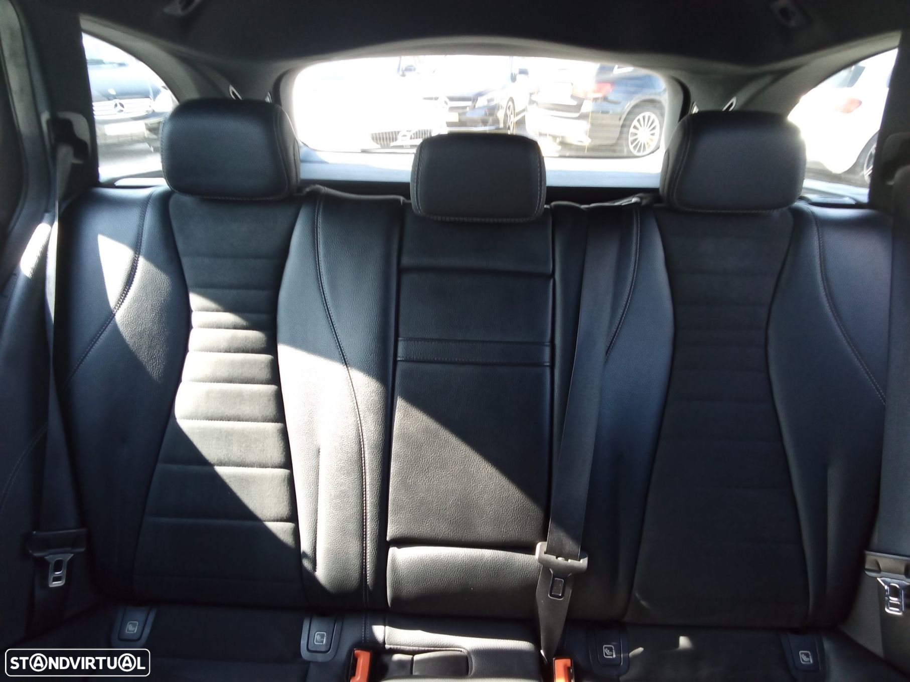 Mercedes-Benz E 300 de AMG Line - 31