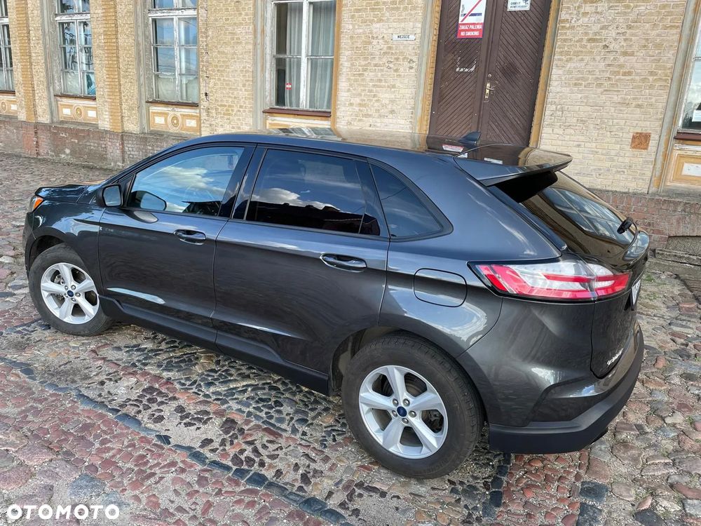 Ford Edge - 2