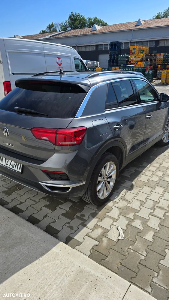 Volkswagen T-Roc - 4