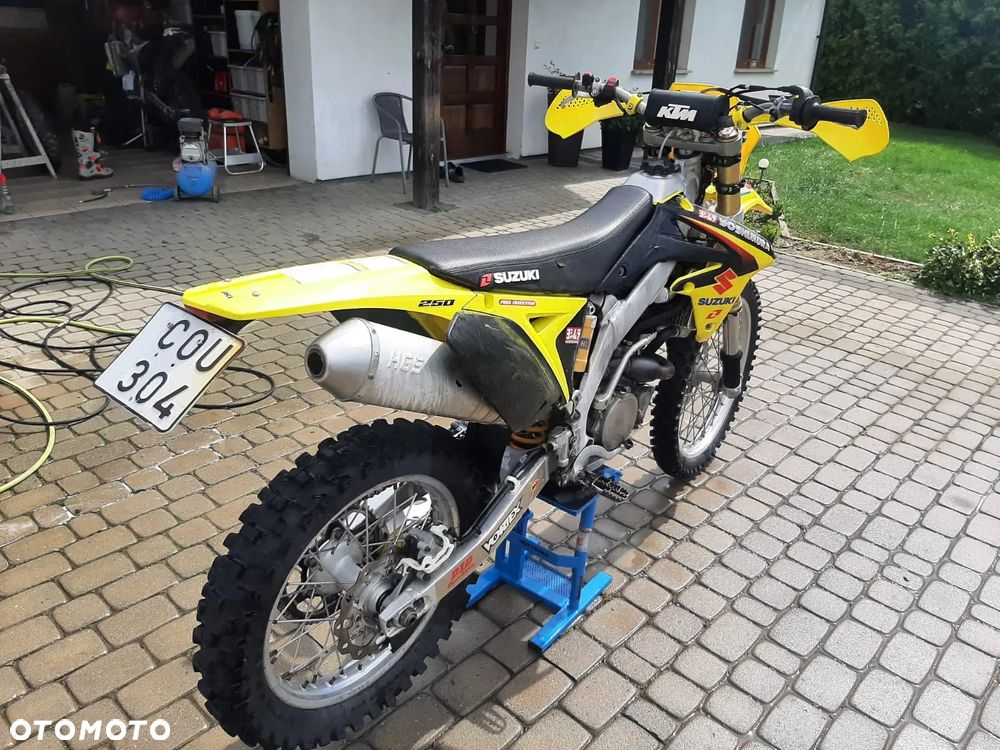 Suzuki RM-Z - 5