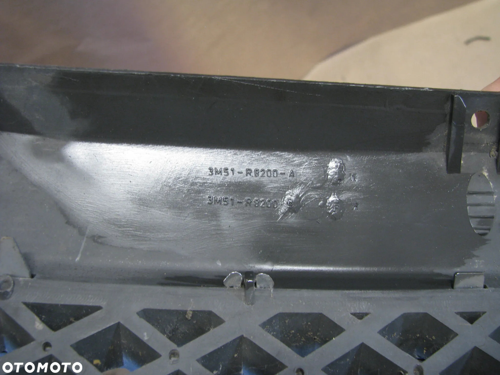 GRILL ATRAPA FORD C-MAX I - 10