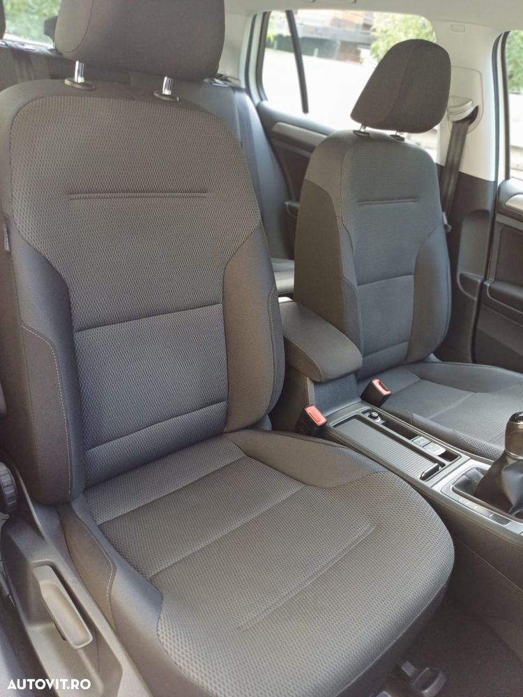 Volkswagen Golf 1.6 TDI DPF BMT Comfortline - 10