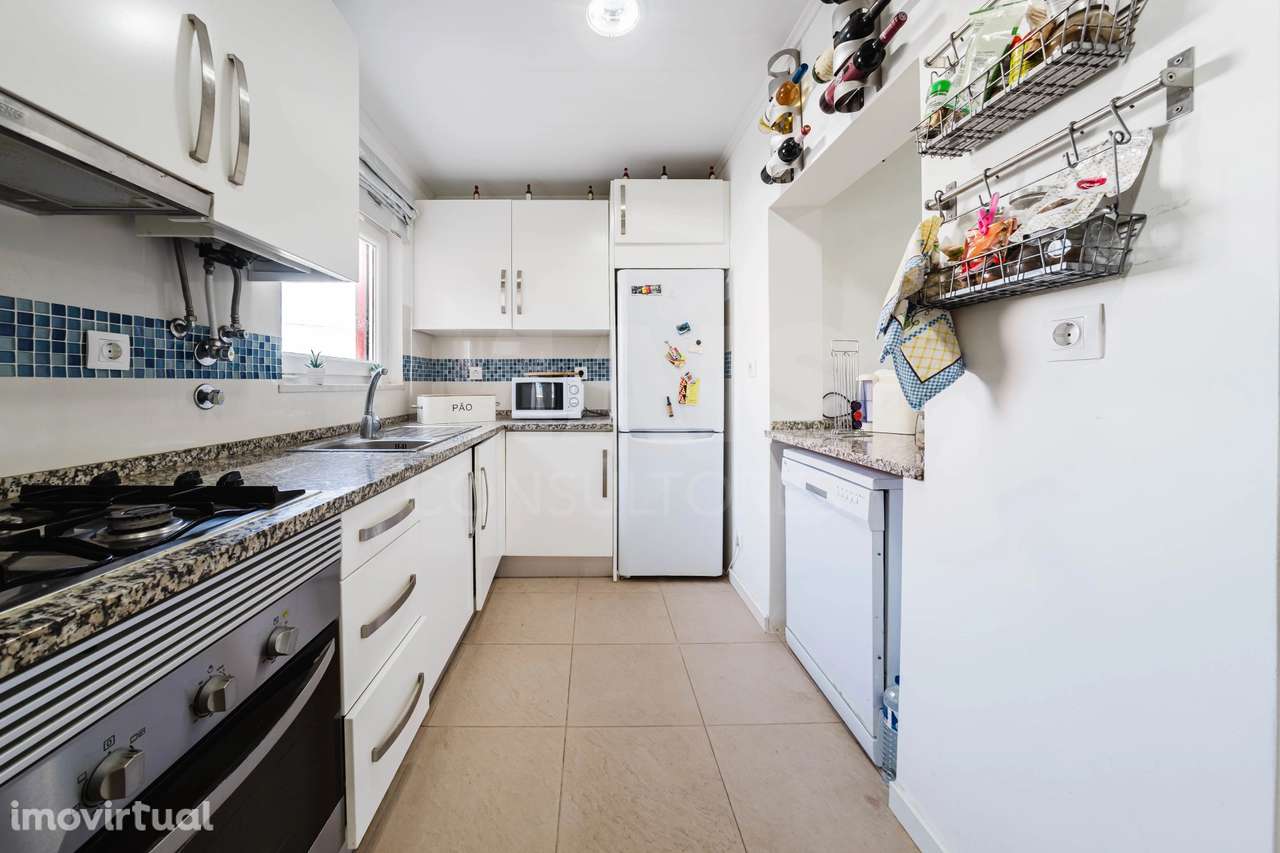 Moradia T1+3 a 500M da praia em São Martinho do Porto - Grande imagem: 4/33
