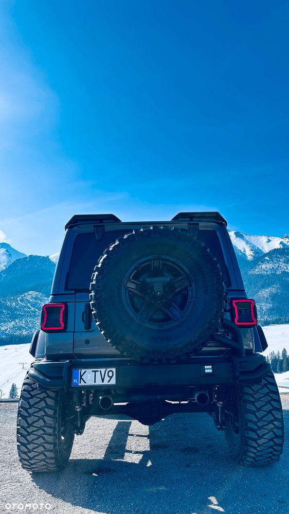 Jeep Wrangler - 9